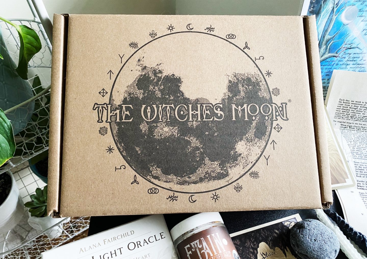 The Witches Moon™ Unboxing: June 2020: Of Sacred & Shadow