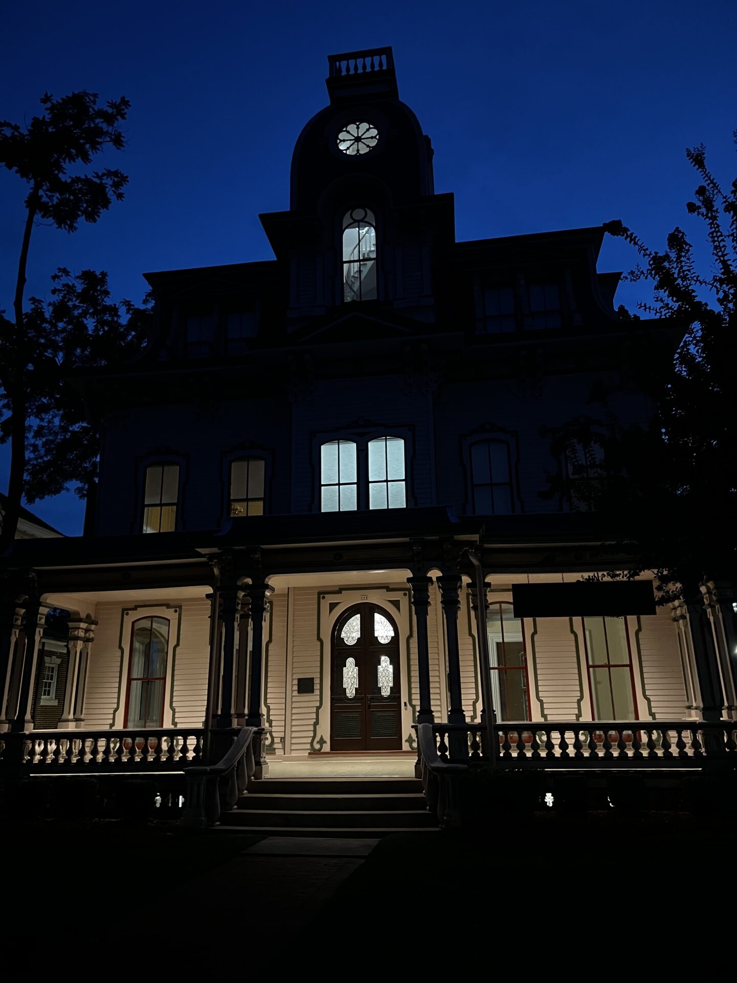 Raleigh Ghost Tour with US Ghost Adventures